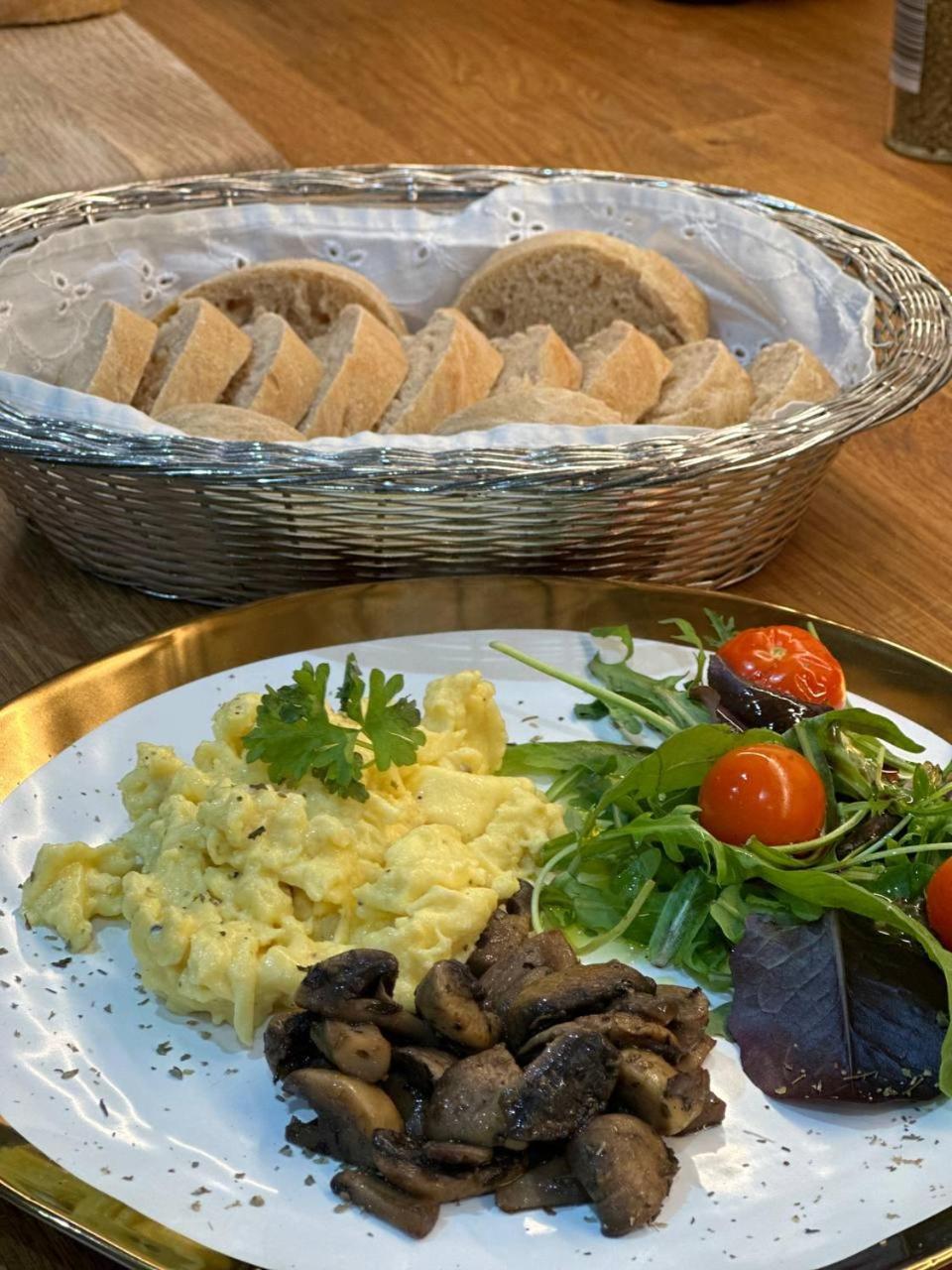 Awakening Alchemy Retreat Centre Bed & Breakfast Inverurie Eksteriør bilde